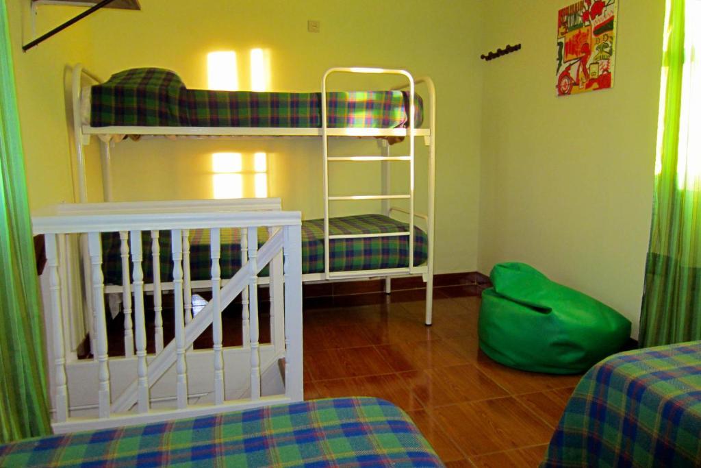 Chambre Familiale avec Salle de Bains Commune
