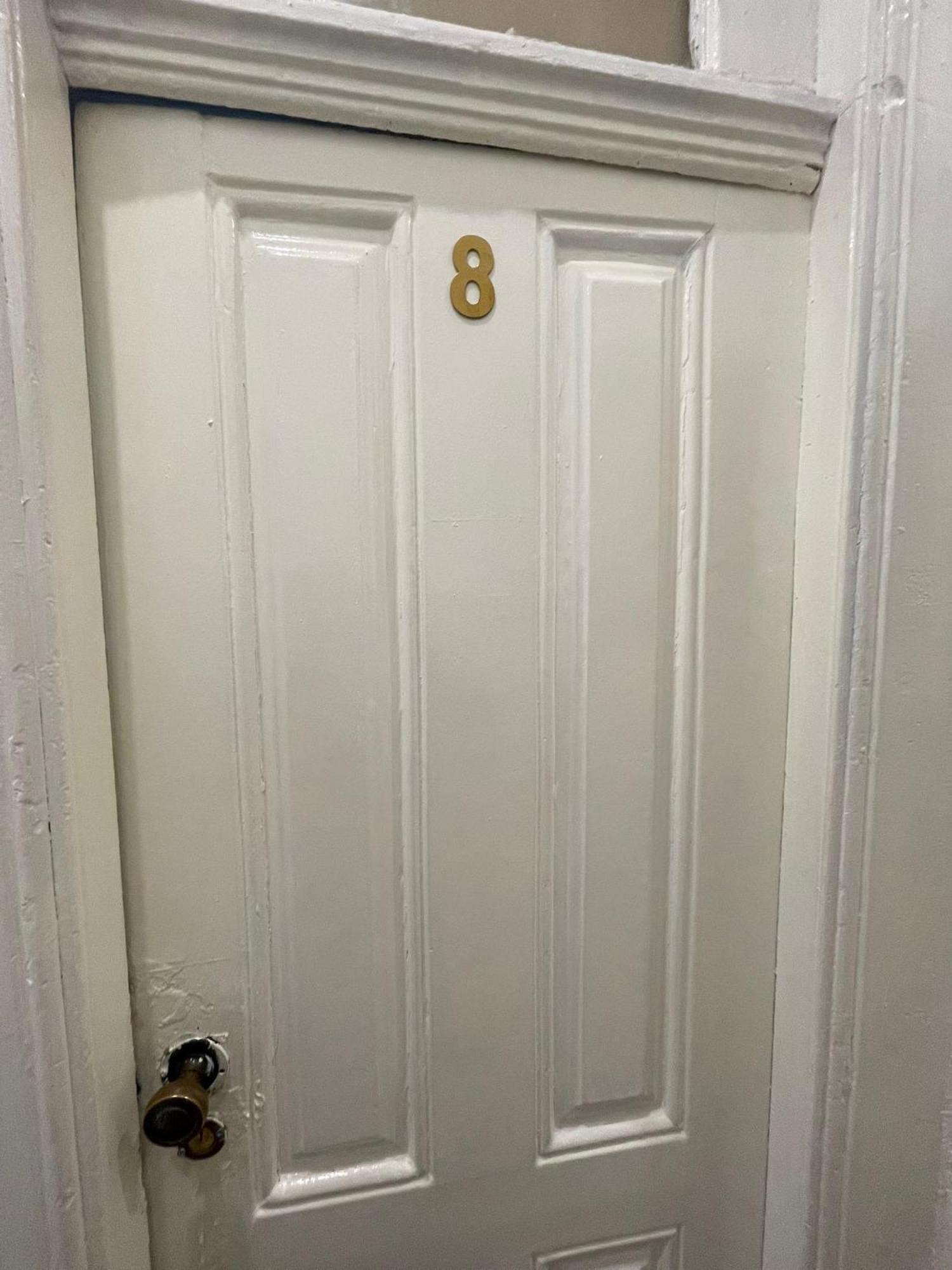 Chambre Double avec Toilettes Communes