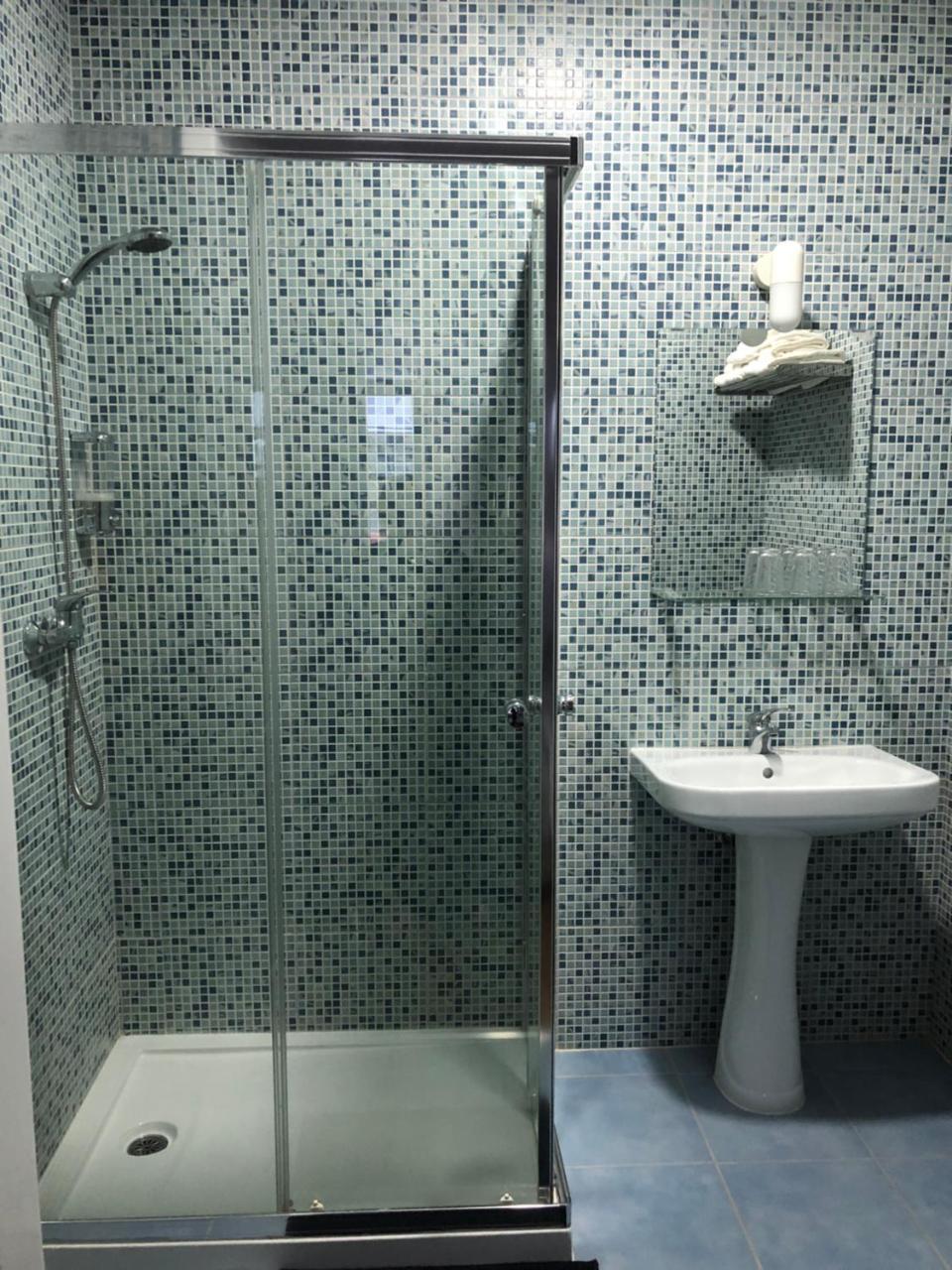 Chambre Triple avec Terrasse