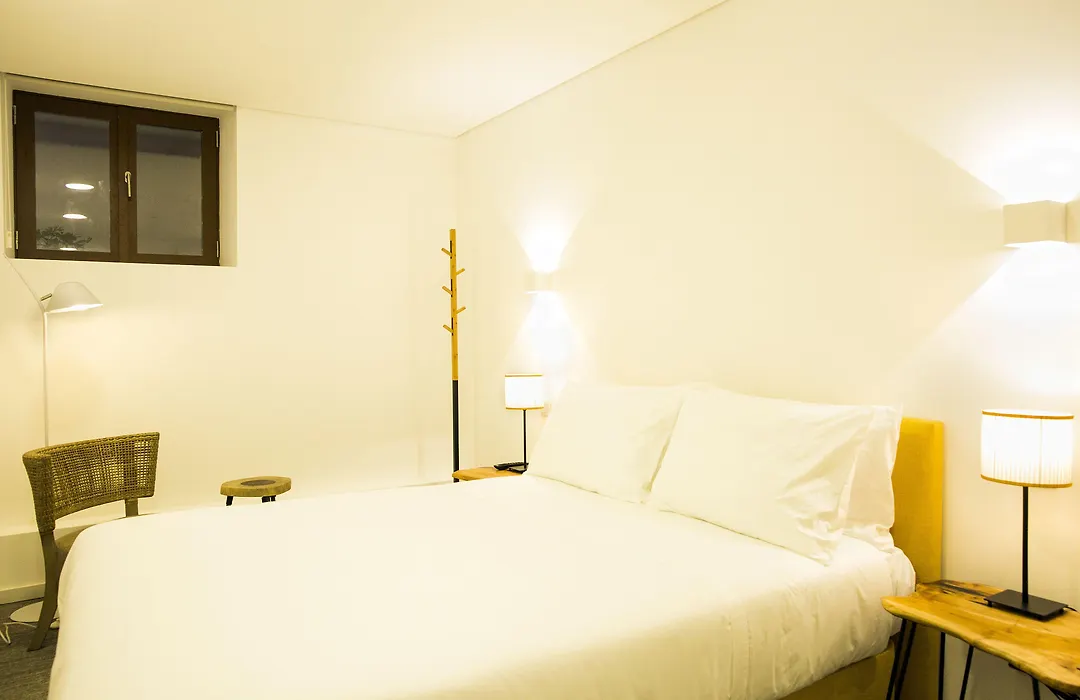 Bo - Alvares Cabral Guesthouse-1