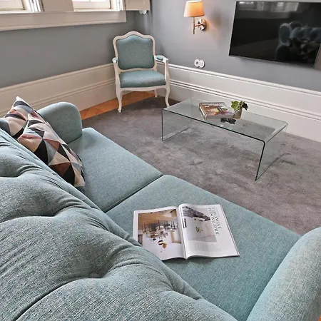 Villa Mouzinho By On Apartments-3